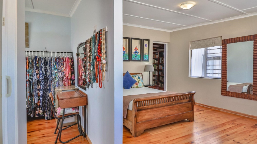 5 Bedroom Property for Sale in Perlemoenbaai Western Cape